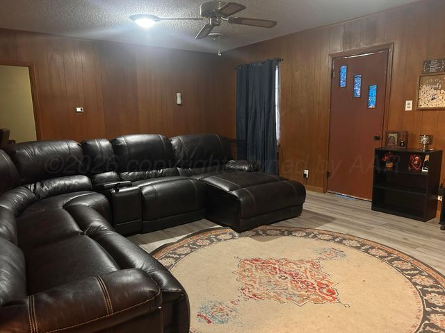 613 N 7th Street, Canadian, TX 79014