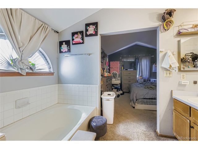 6777 W Mexico Pl, Lakewood, CO 80232