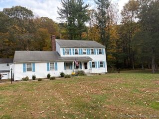 598 Redding Road Road, Redding, CT 06896