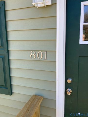 801 Vernon St, Farmville, VA 23901