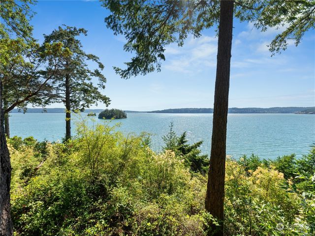 9758 Golden View Trail, La Conner, WA 98257