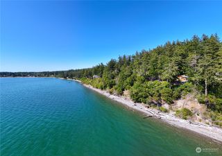 9758 Golden View Trail, La Conner, WA 98257