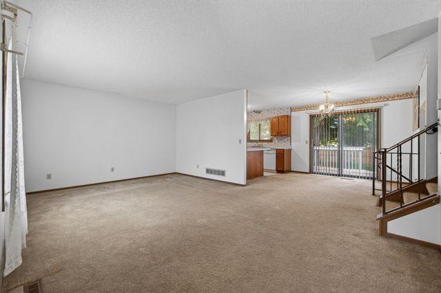 212 126th Avenue NW, Coon Rapids, MN 55448