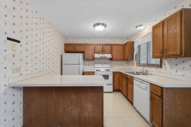 212 126th Avenue NW, Coon Rapids, MN 55448