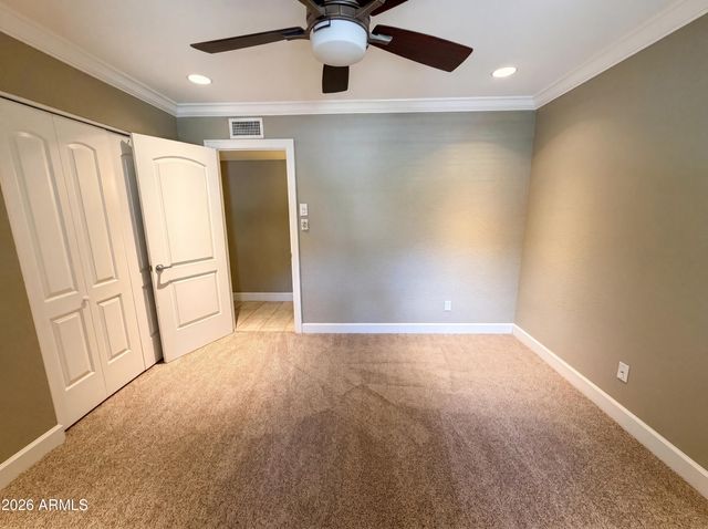 2244 E NICOLET Avenue, Phoenix, AZ 85020