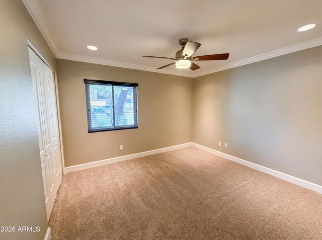 2244 E NICOLET Avenue, Phoenix, AZ 85020