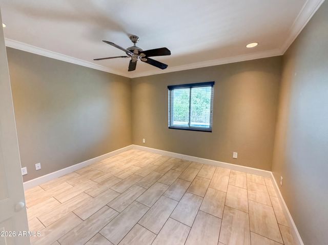 2244 E NICOLET Avenue, Phoenix, AZ 85020