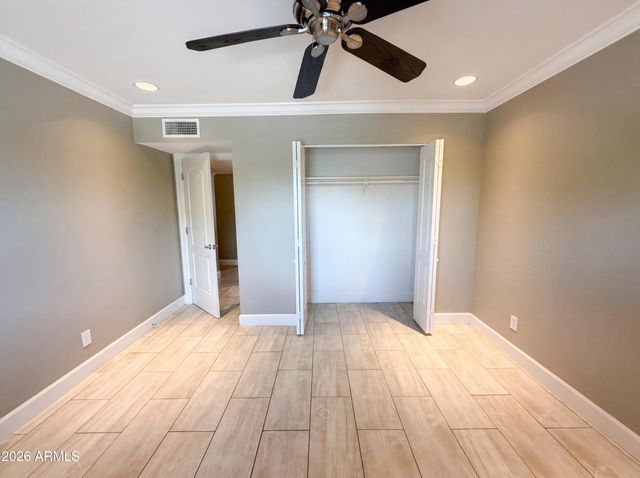 2244 E NICOLET Avenue, Phoenix, AZ 85020