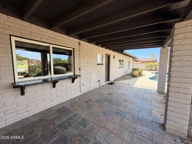 2244 E NICOLET Avenue, Phoenix, AZ 85020