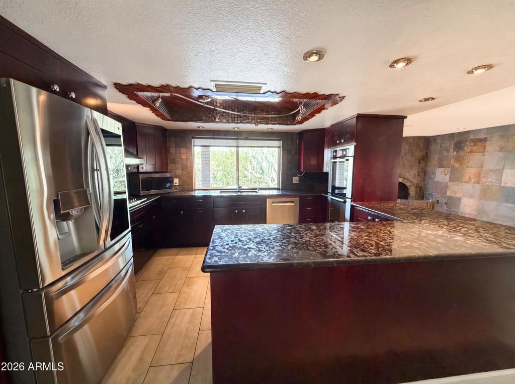 2244 E NICOLET Avenue, Phoenix, AZ 85020 — photo 2