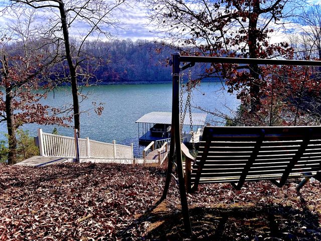 365 Coopers Cv, Lynchburg, TN 37352