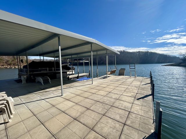 365 Coopers Cv, Lynchburg, TN 37352