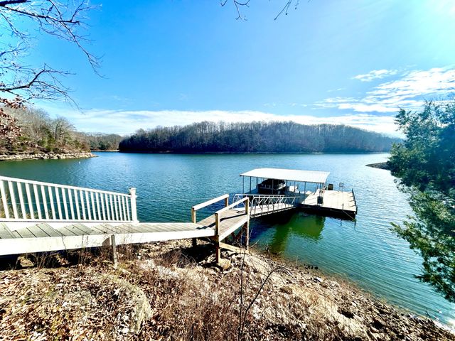 365 Coopers Cv, Lynchburg, TN 37352