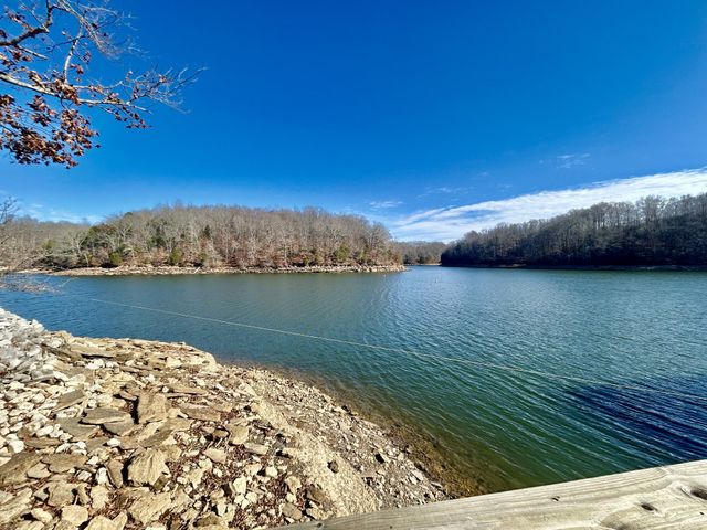 365 Coopers Cv, Lynchburg, TN 37352