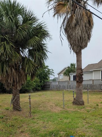 2125 63rd Street, Galveston, TX 77551