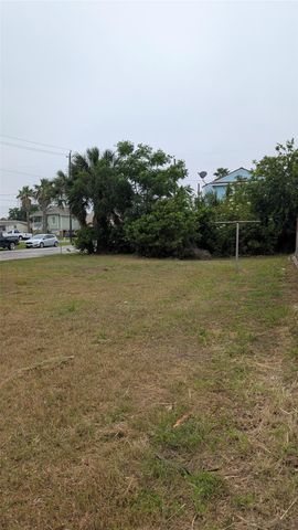 2125 63rd Street, Galveston, TX 77551
