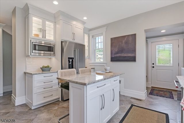 53 Bowdoin St, Maplewood Twp., NJ 07040