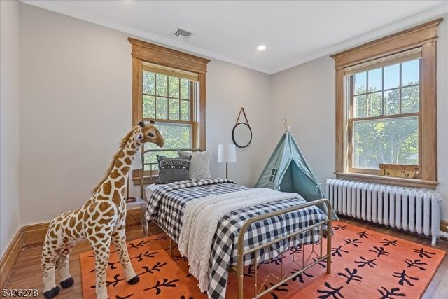 53 Bowdoin St, Maplewood Twp., NJ 07040