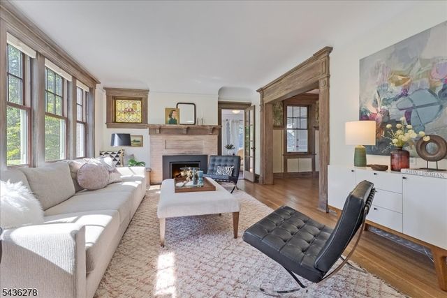 53 Bowdoin St, Maplewood Twp., NJ 07040