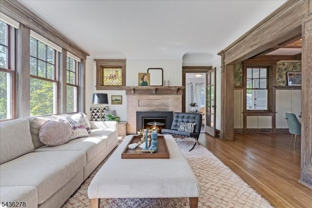 53 Bowdoin St, Maplewood Twp., NJ 07040