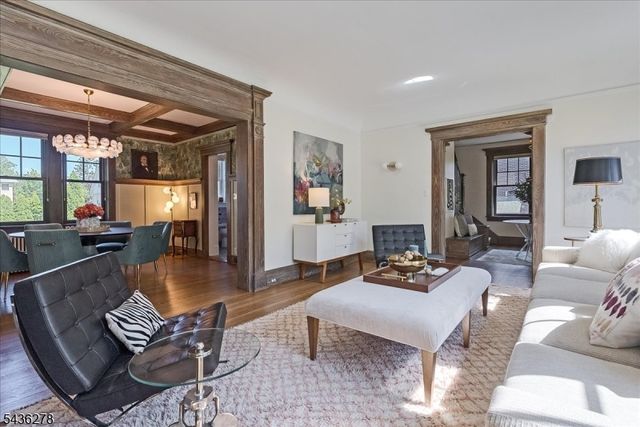 53 Bowdoin St, Maplewood Twp., NJ 07040