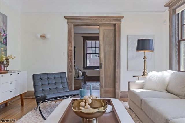 53 Bowdoin St, Maplewood Twp., NJ 07040