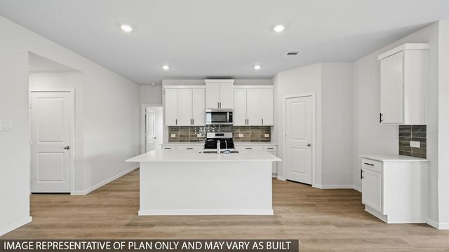 16506 Pinecone Grove Lane, Magnolia, TX 77355