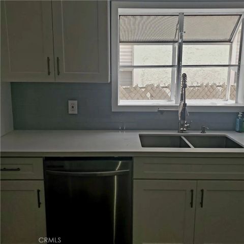 5846 Madden, Los Angeles, CA 90043