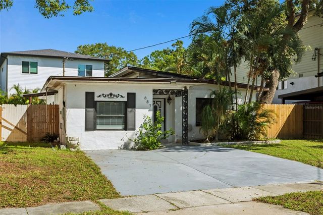 687 GENEVA PLACE, Tampa, FL 33606