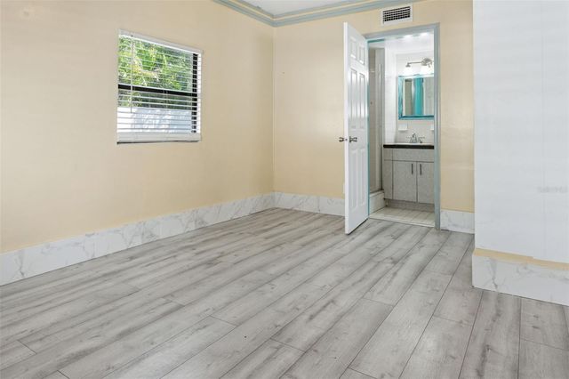 687 GENEVA PLACE, Tampa, FL 33606