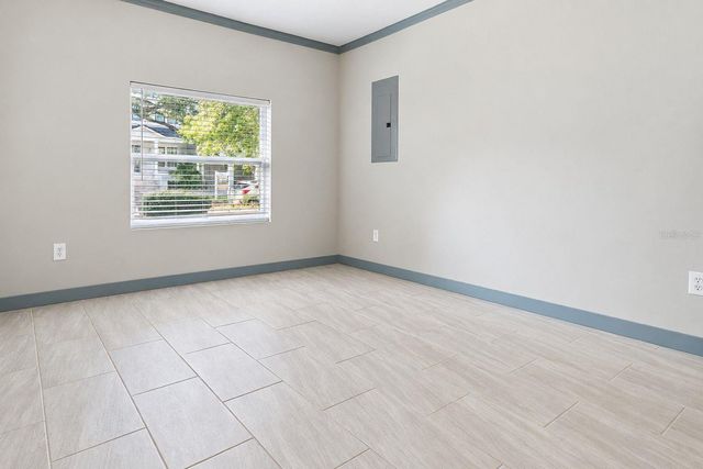 687 GENEVA PLACE, Tampa, FL 33606
