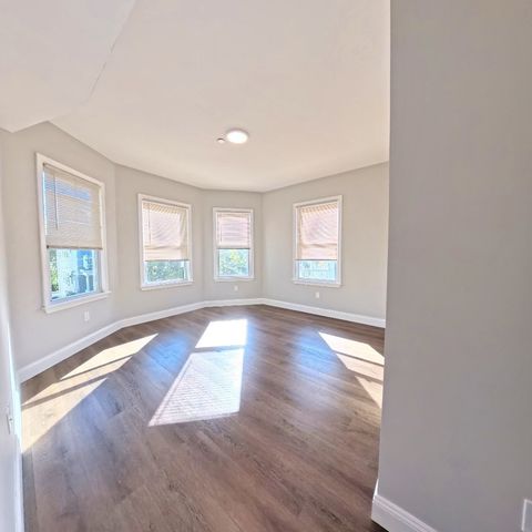 22 Madison Ave 3, Cambridge, MA 02140