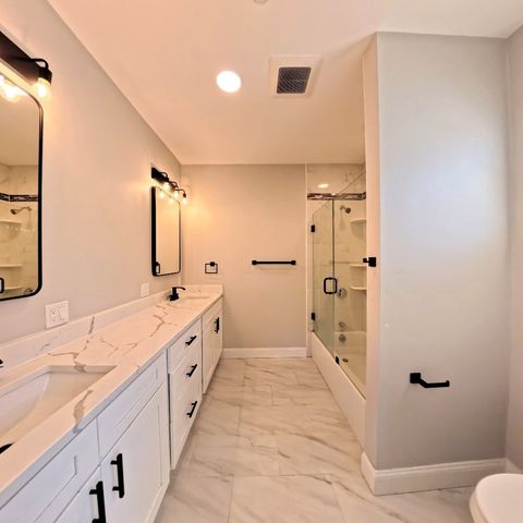 22 Madison Ave 3, Cambridge, MA 02140