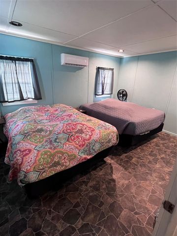 368 Treasure Beach, Comanche, TX 76442