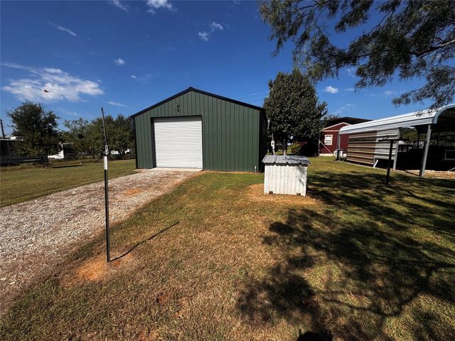 368 Treasure Beach, Comanche, TX 76442