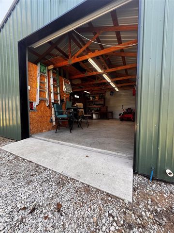 368 Treasure Beach, Comanche, TX 76442