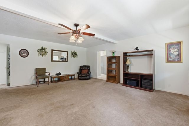 1000 Hill Crest Road, Hixson, TN 37343