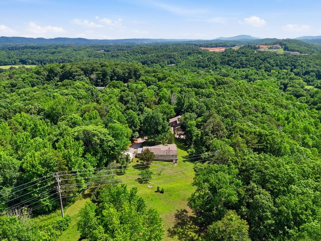 1000 Hill Crest Road, Hixson, TN 37343
