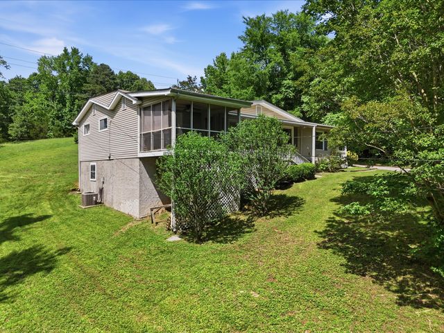1000 Hill Crest Road, Hixson, TN 37343