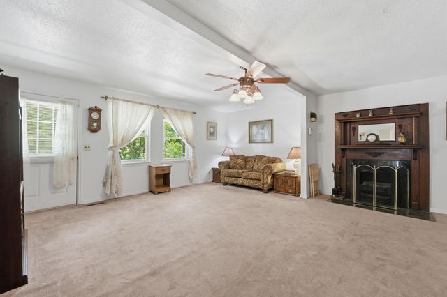 1000 Hill Crest Road, Hixson, TN 37343