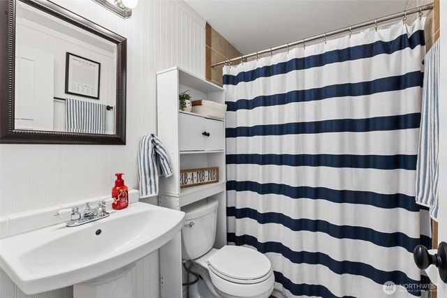 717 Tartan Drive SW, Tumwater, WA 98501