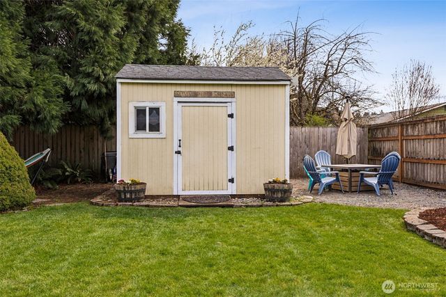 717 Tartan Drive SW, Tumwater, WA 98501