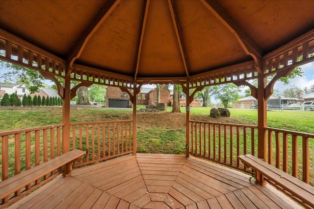 311 Mayfield Dr, Smyrna, TN 37167