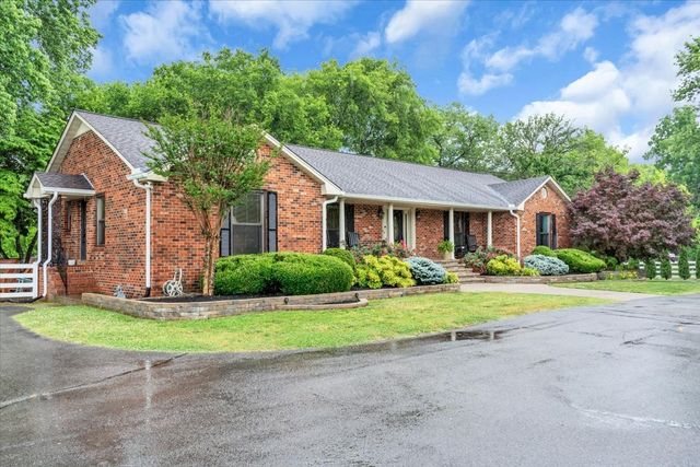 311 Mayfield Dr, Smyrna, TN 37167