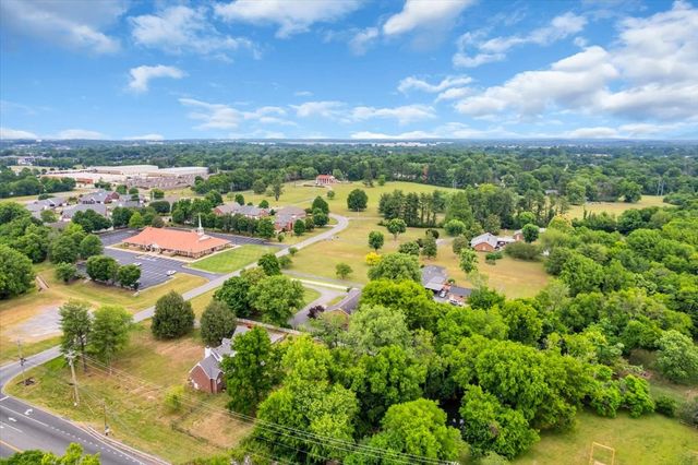 311 Mayfield Dr, Smyrna, TN 37167