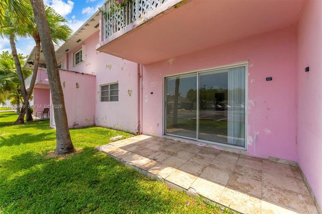 7560 SW 82nd St G112, Miami, FL 33143