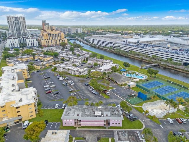 7560 SW 82nd St G112, Miami, FL 33143