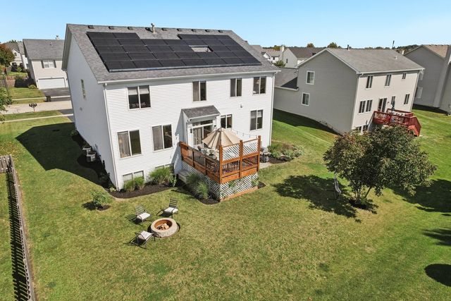 593 W Hamlin Lane, Round Lake, IL 60073