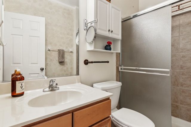 593 W Hamlin Lane, Round Lake, IL 60073