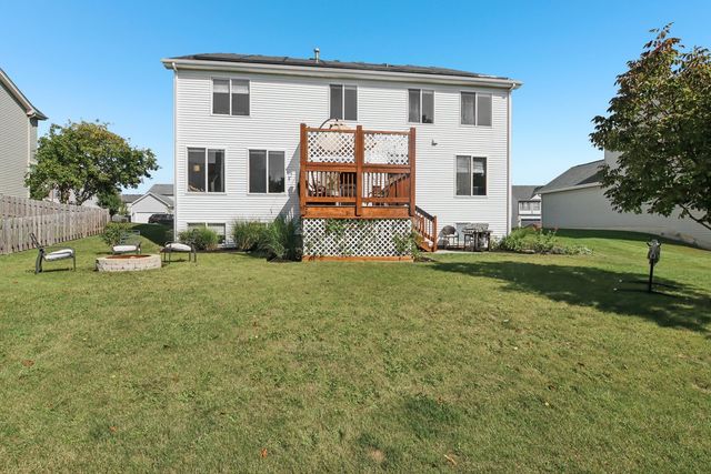 593 W Hamlin Lane, Round Lake, IL 60073